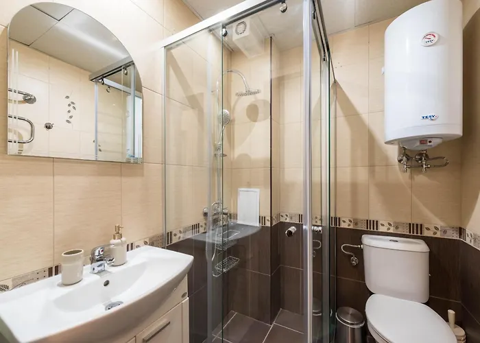 студио в близост до община Varna