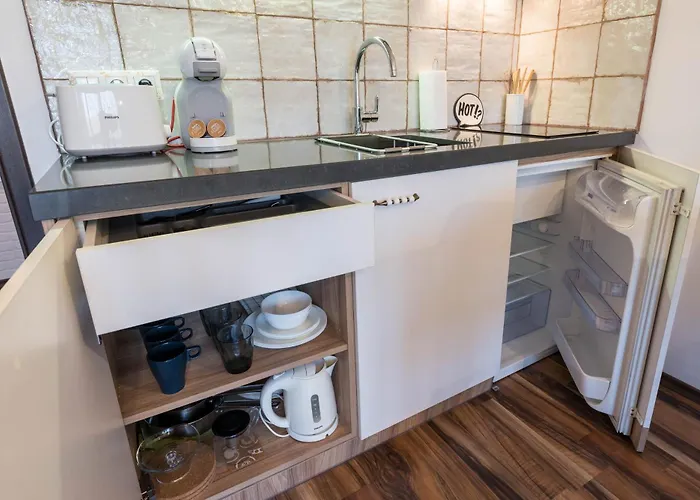 студио в близост до община * Varna